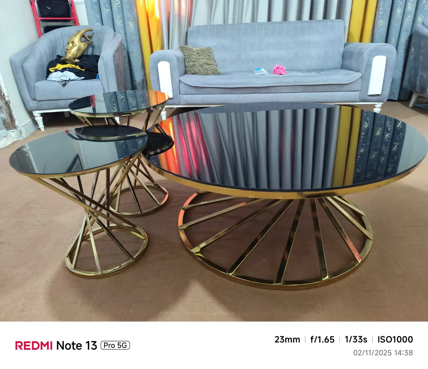 میز جلو مبلی ب همراه دو عدد میز|مبلمان خانگی و میز عسلی|بندر امام خمینی, |دیوار