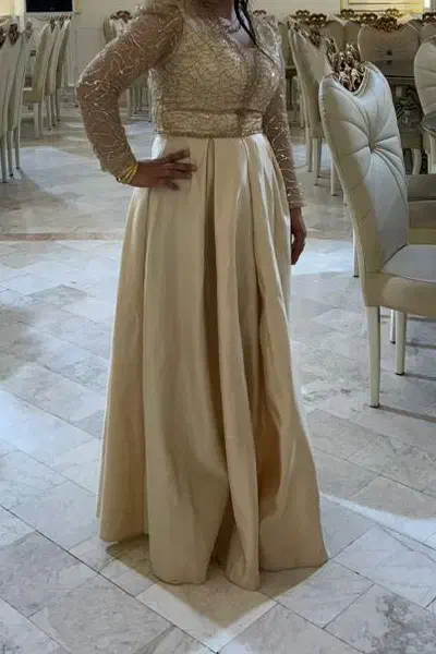 لباس مجلسی|لباس|شیروان (خراسان), |دیوار