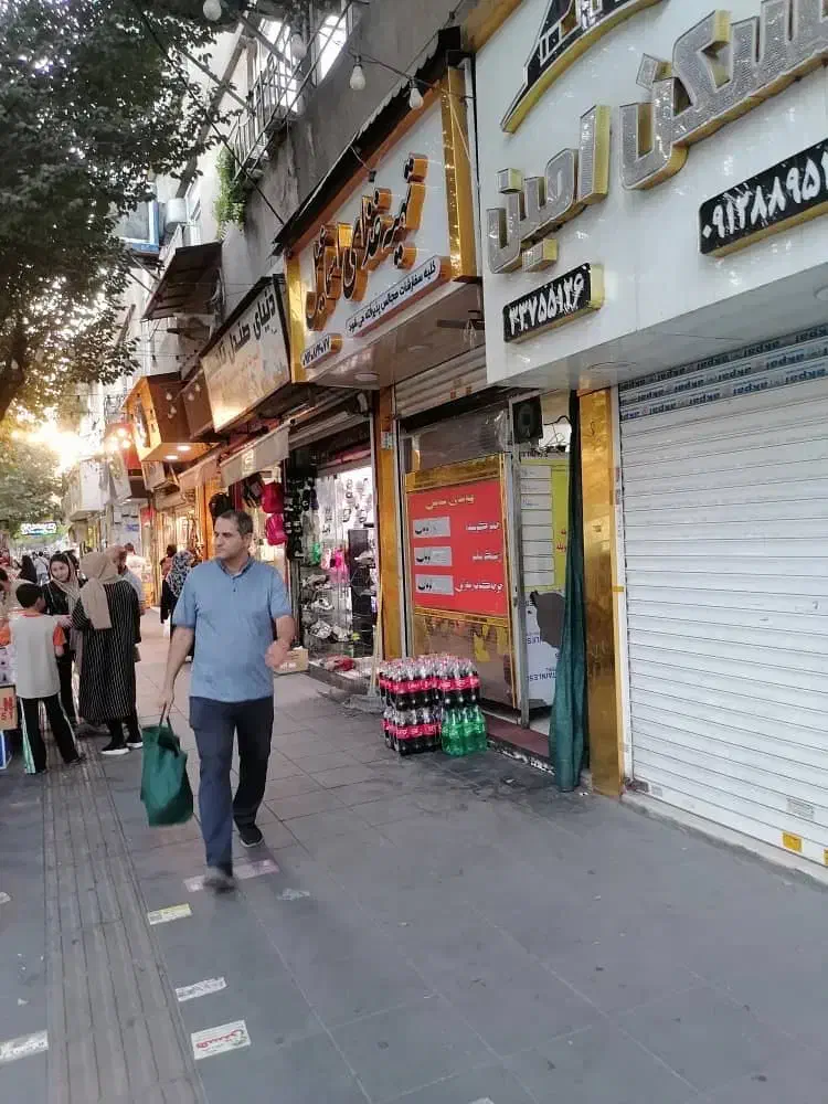 فروش مغازه ۱۲ متری بهترین لوکیشن دولت اباد|فروش مغازه و غرفه|ری, دولتآباد|دیوار