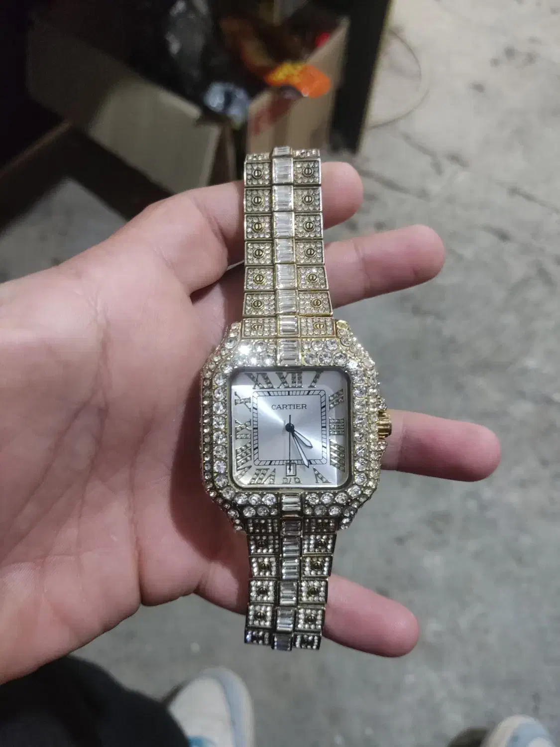 ساعت نگین دار در حد آک سالم سالم|ساعت|رباط‌کریم, شهرک والفجر|دیوار