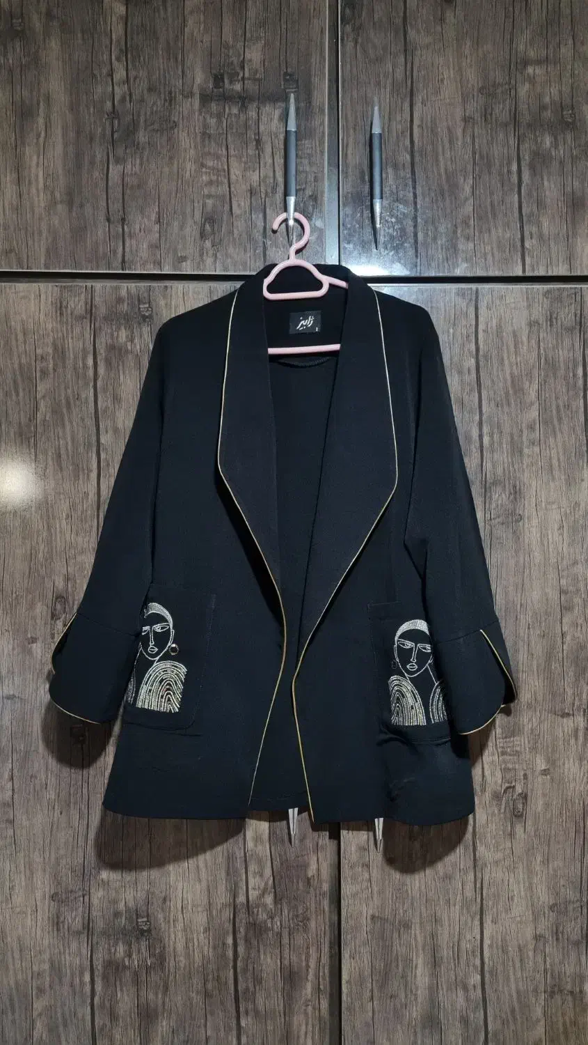 تعدادی مانتو و شلوار|لباس|مسجد سلیمان, |دیوار