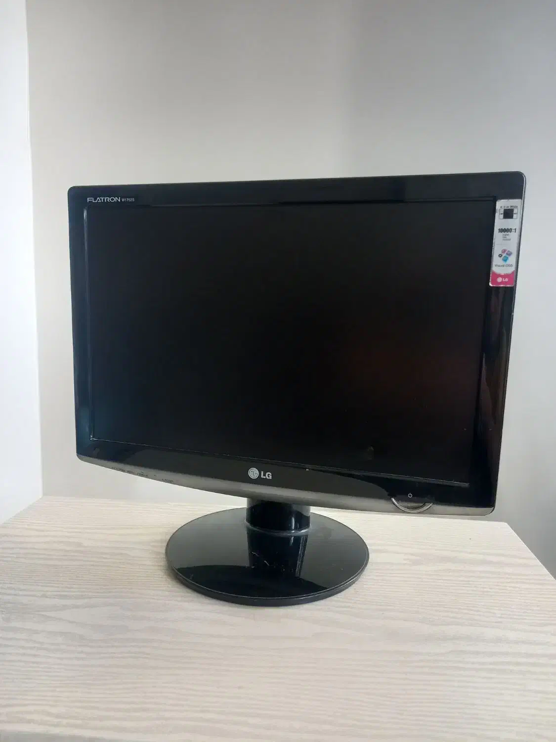 مانیتور فول اچ دی  LG LCD سالم|قطعات و لوازم جانبی رایانه|کرج, شهرک ولیعصر|دیوار