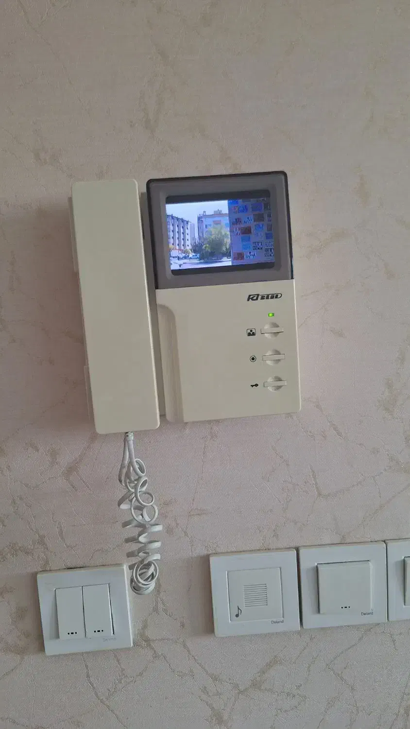 گوشی در باز کن|صوتی و تصویری|همدان, |دیوار