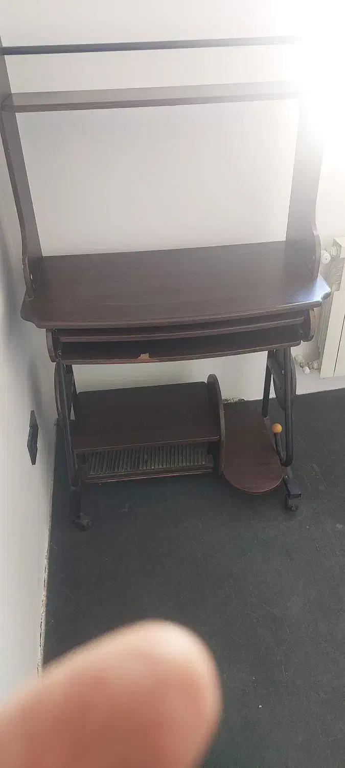 میز کامپیتور|میز تحریر و کامپیوتر|گلبهار, شهر جدید گلبهار|دیوار