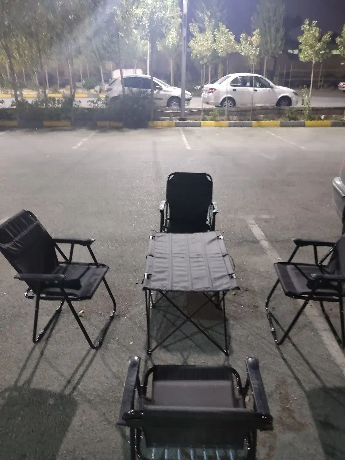 صندلی فوق العاده ۹ فنره به همراه میز|کوهنوردی و کمپینگ|پردیس, فاز ۱۱|دیوار