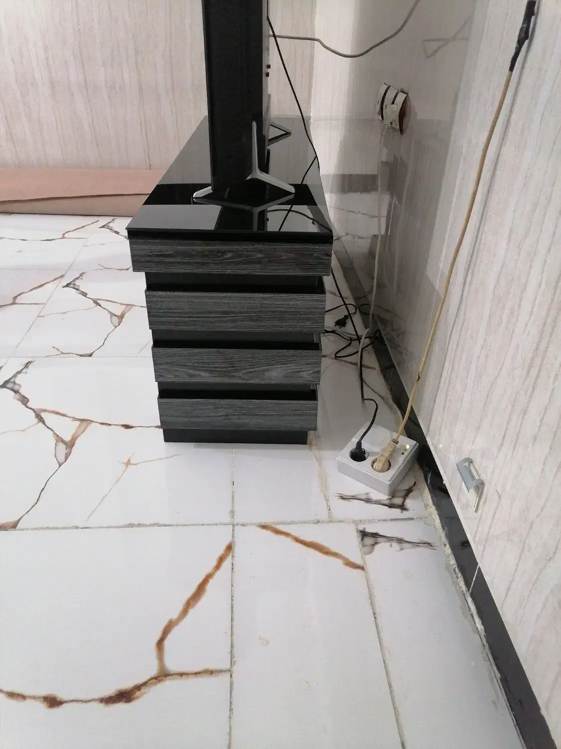 زیر تلویزیونی|میز تلویزیون|مریوان, |دیوار