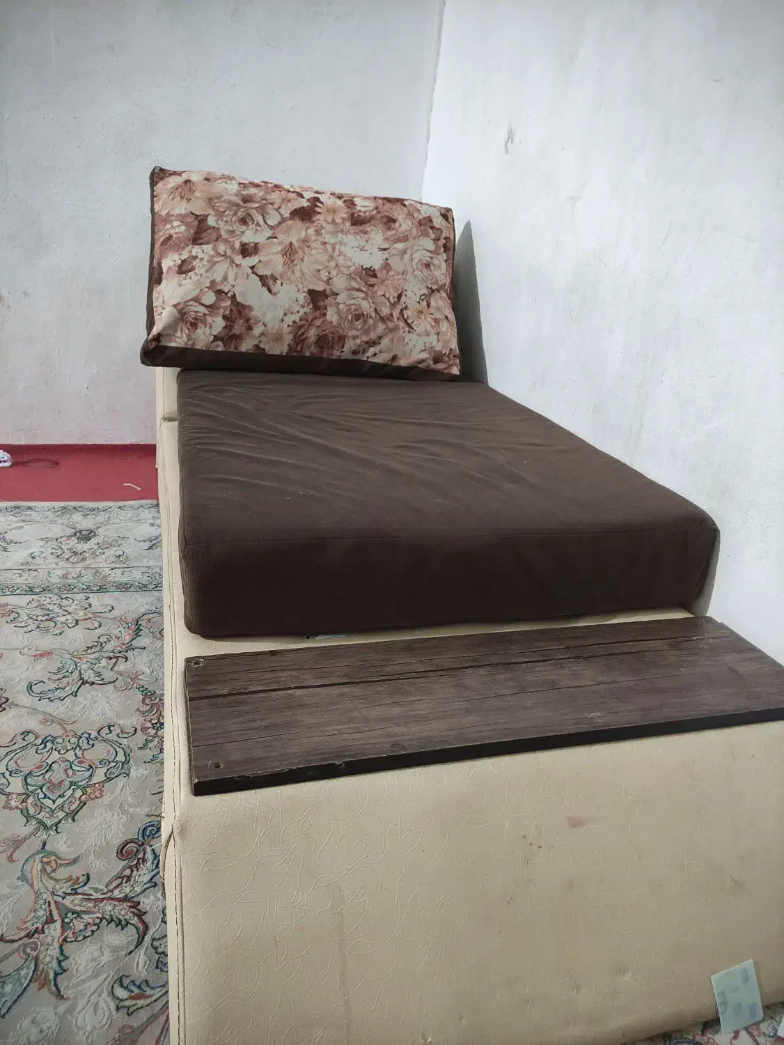 هر کدوم یک تومن مبل ریلکس ۱۷۰۰ بقیه جدا جدا یک|مبلمان خانگی و میز عسلی|چابهار, |دیوار