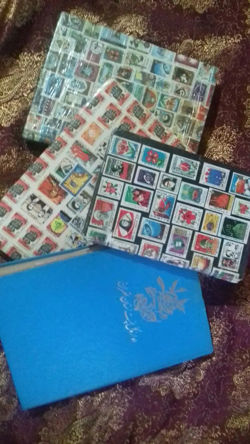 4تا البوم همراه 620 عدد تمبر پهلوی خارجی وسکه 1/2|کلکسیون سکه، تمبر، اسکناس|رشت, شالکو|دیوار