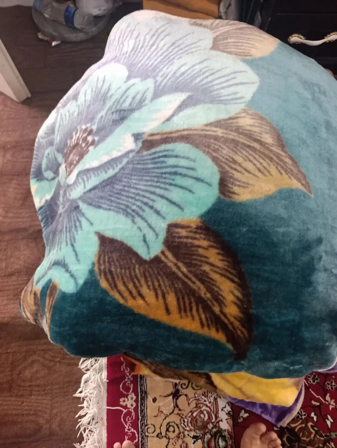 سلام چند عدد پتو گلبافت تمیز بشرط|رختخواب، بالش، پتو|ساوه, |دیوار