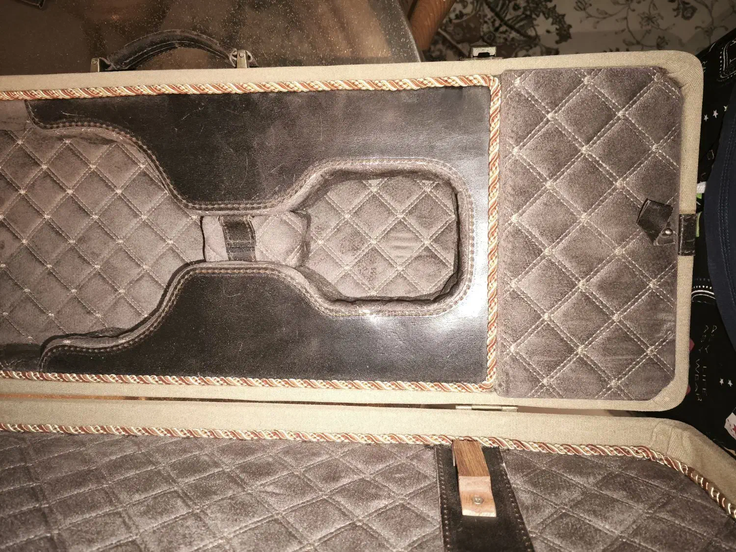 هاردکیس ویولن چمان|ویولن|تهران, دزاشیب|دیوار