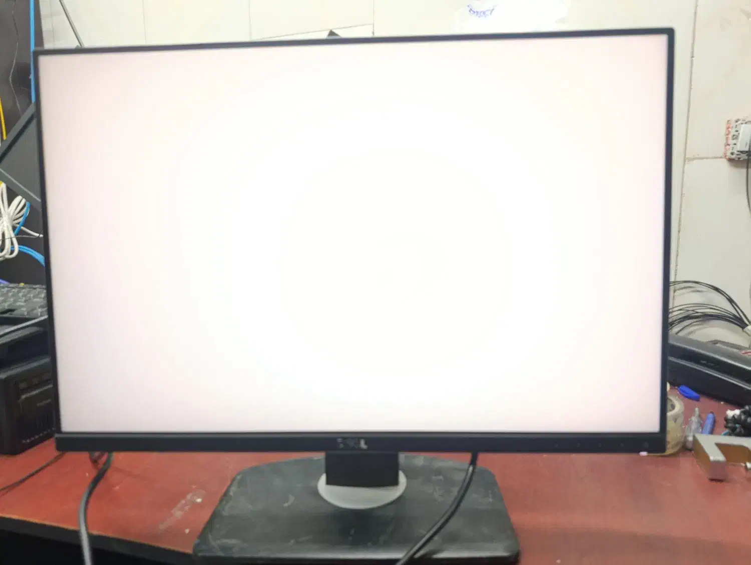 مانیتور کامپیوتر|قطعات و لوازم جانبی رایانه|تهران, فلسطین (میدان انقلاب)|دیوار