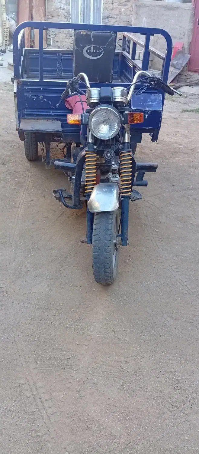 متور فلات 200|موتورسیکلت|بانه, |دیوار