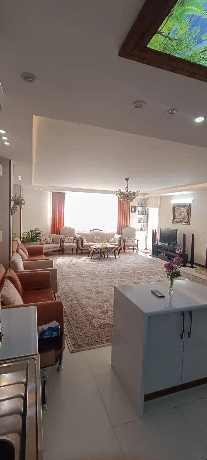 132متر/سه خواب/خوش نقشه/تک واحدی|فروش آپارتمان|اصفهان, شهرک میلاد|دیوار