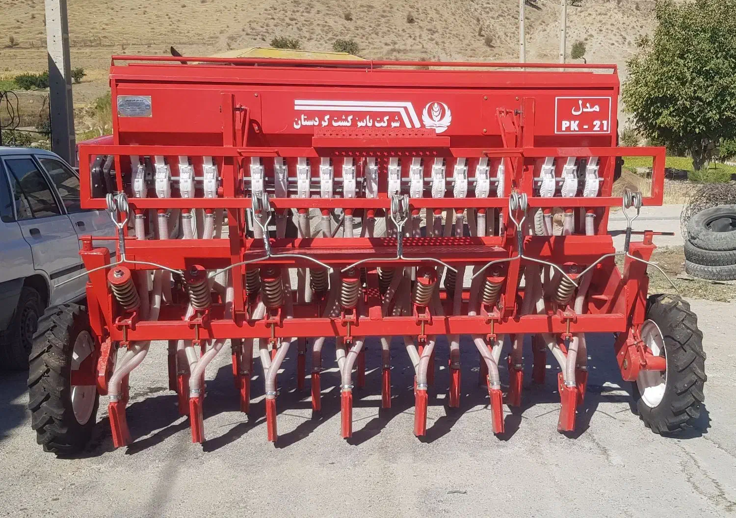 کشت مستقیم در حد نو|ماشین‌آلات صنعتی|گچی, |دیوار