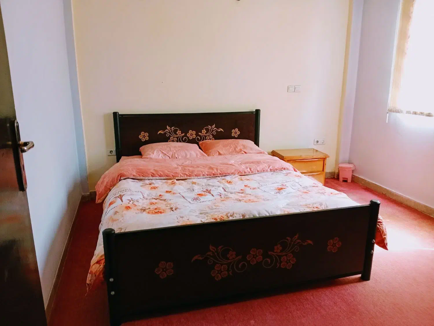 مبله اجاره هفتگی ماهانه فوق تمیز صدرا فازیک|اجارهٔ کوتاهمدت آپارتمان و سوئیت|شیراز, شهرک گلستان|دیوار