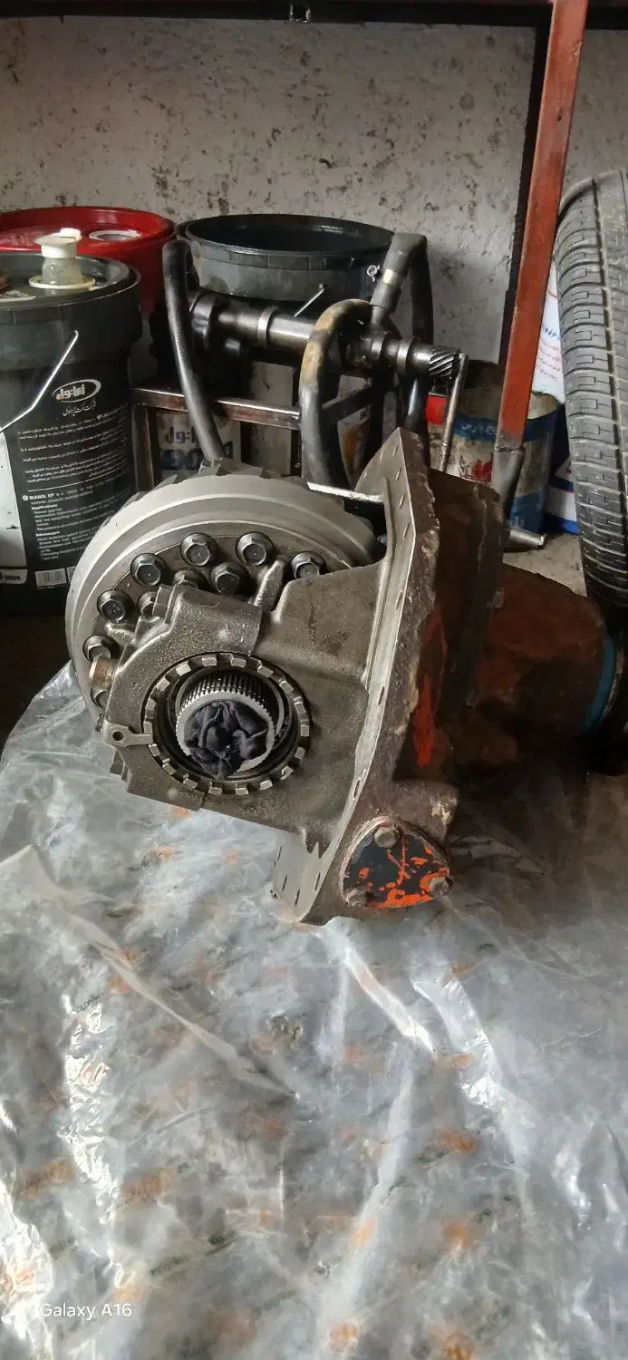 کله گاوی بنزده تن ۱۹۲۱|قطعات یدکی و لوازم جانبی|نیشابور, ده حلاج|دیوار