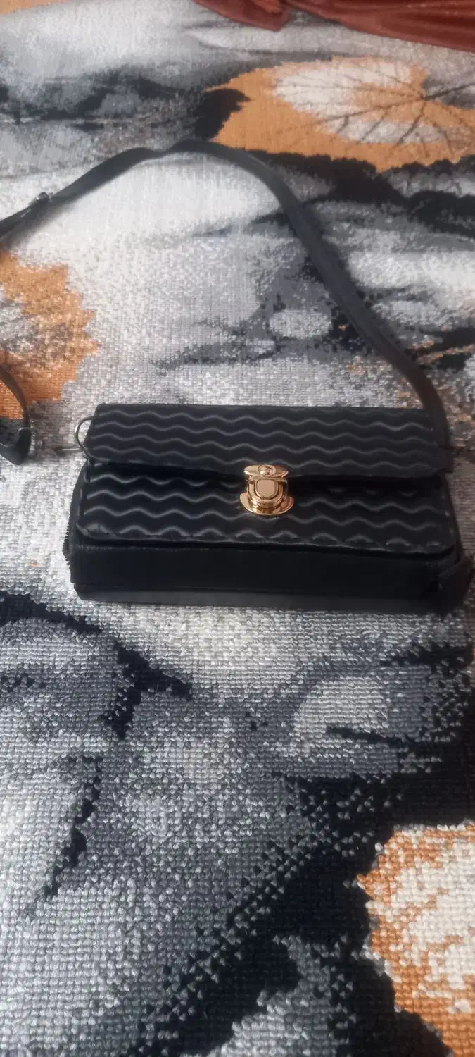 کیف|کیف، کفش، کمربند|لاهیجان, آهندان|دیوار