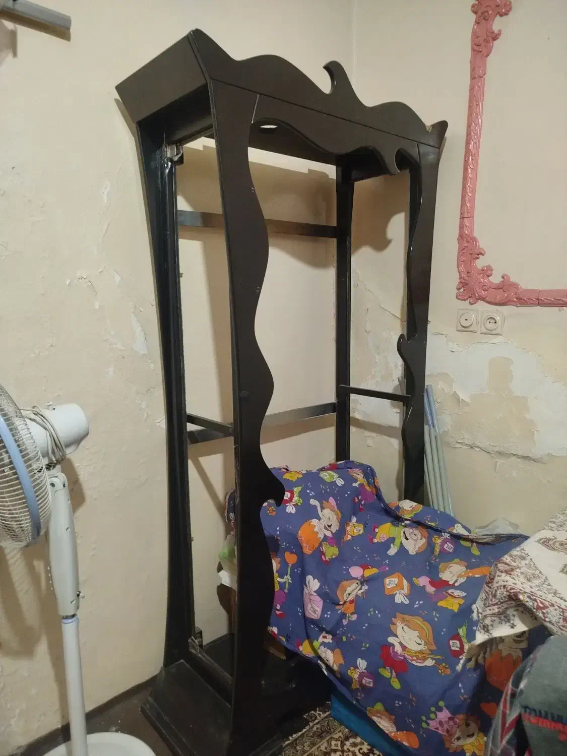 چهارچوب بوفه|بوفه، ویترین، کنسول|تهران, تسلیحات|دیوار