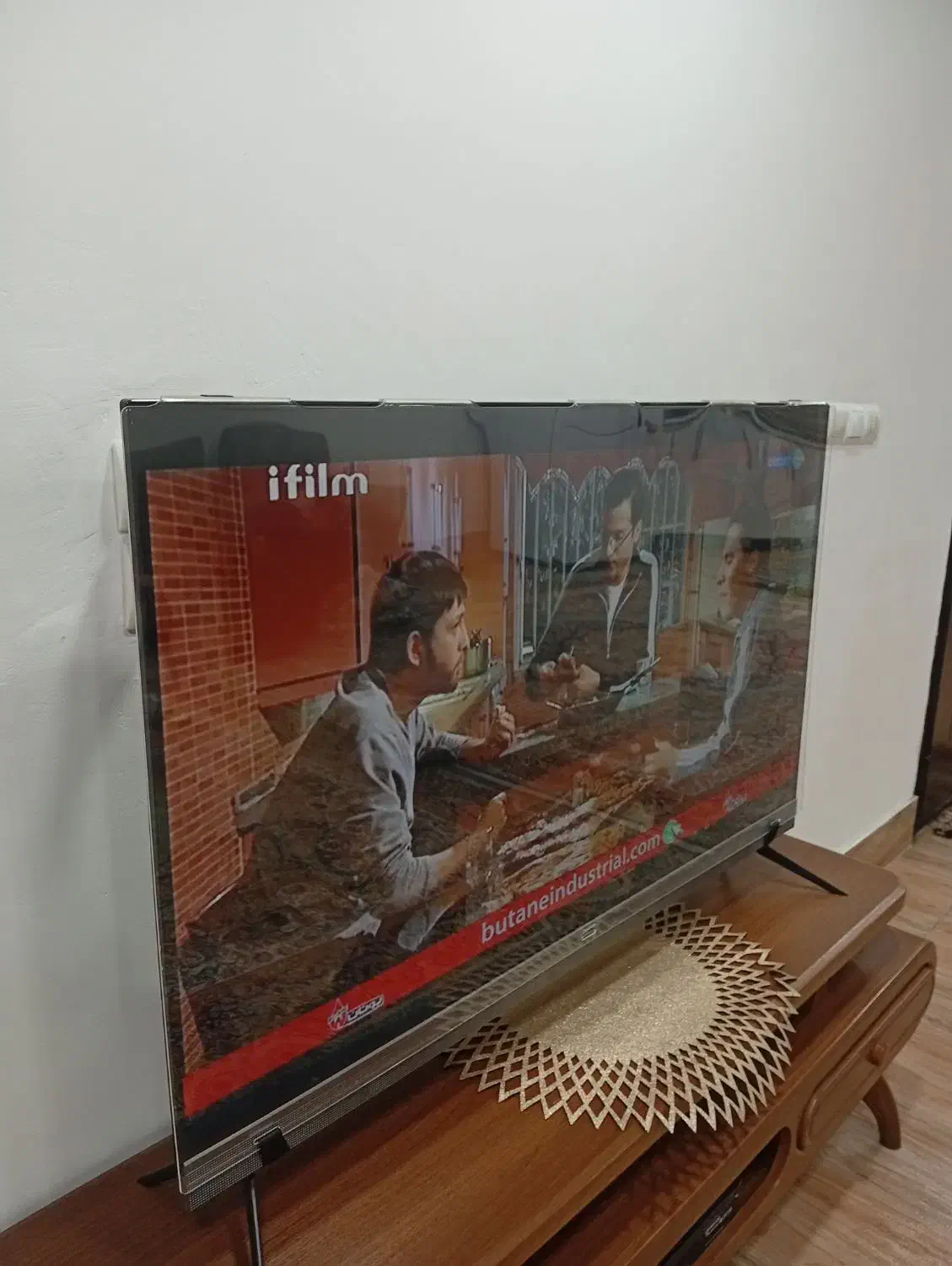 تلویزیون آیوا|تلویزیون و پروژکتور|آزادشهر, |دیوار