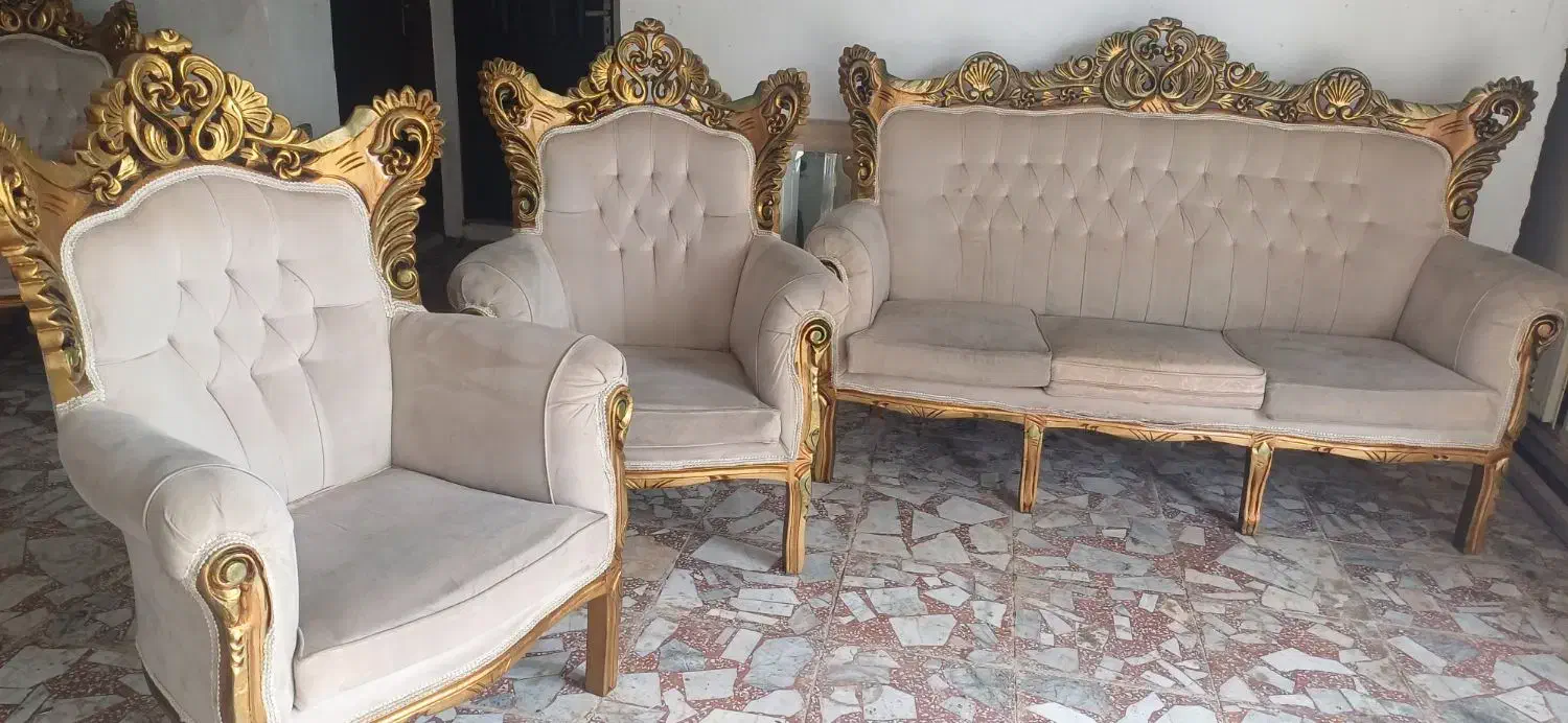 فروش مبلمان به خاطر نقل و انتقال|مبلمان خانگی و میز عسلی|رشت, جهاد|دیوار