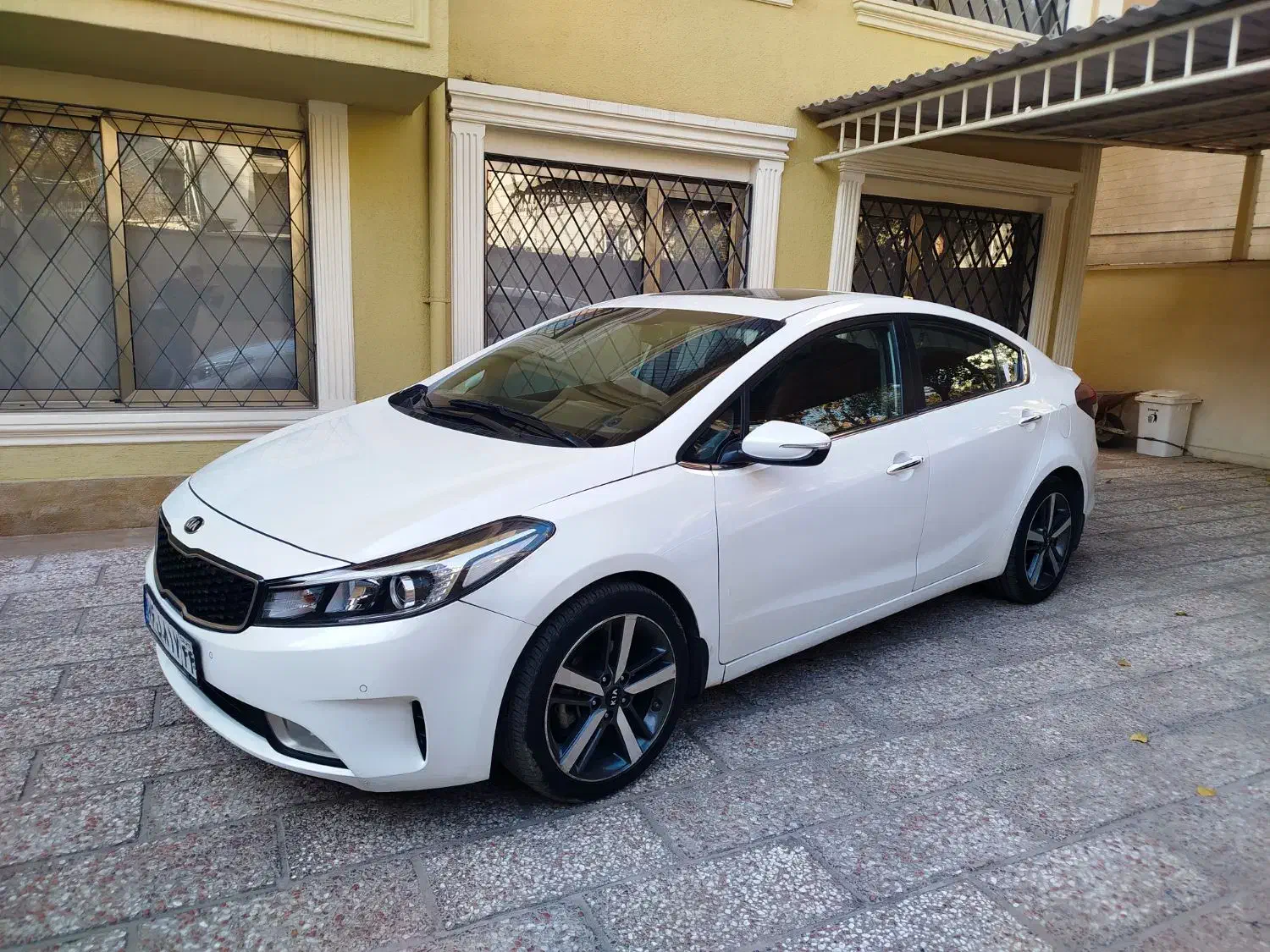 سراتو ۲۰۱۷فول کامل زیرقیمت|خودرو سواری و وانت|تهران, شهرک چیتگر|دیوار