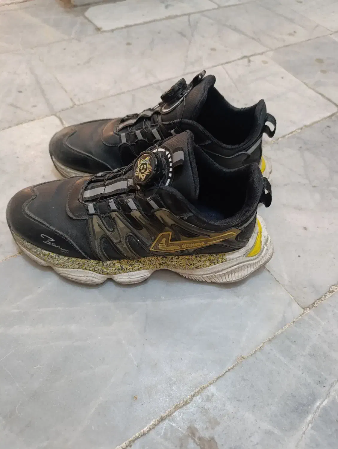 3جفت کتونی سالم بدون پارگی.|کیف، کفش، کمربند|پاکدشت, پاکدشت (مامازند)|دیوار