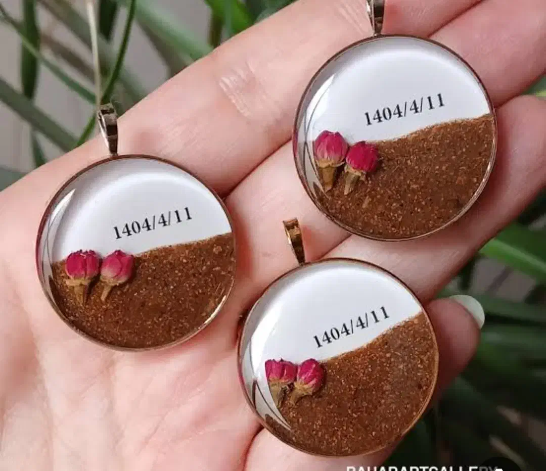 رزین رویال (یادبود عزیزان)|زیورآلات و اکسسوری|فولادشهر, مسکن مهر فولادشهر|دیوار