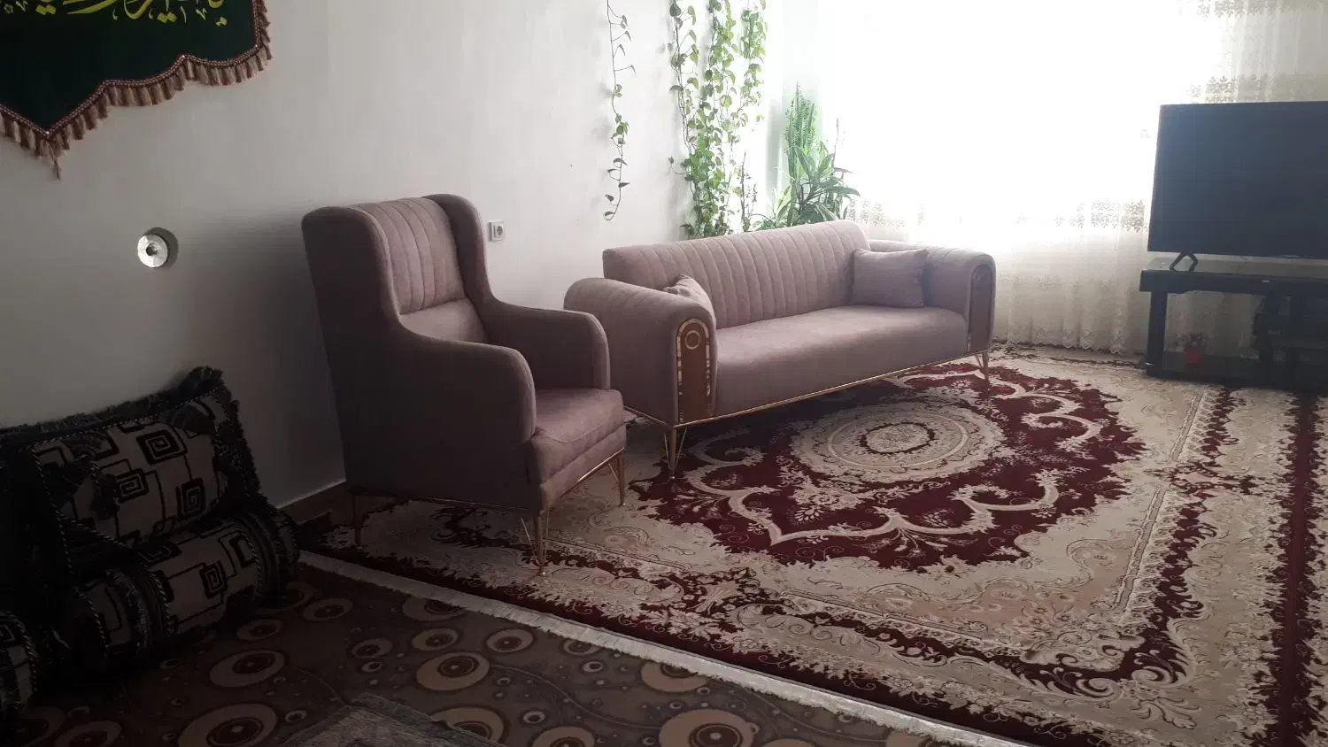 یک دست مبل هشت نفره|مبلمان خانگی و میز عسلی|یاسوج, |دیوار