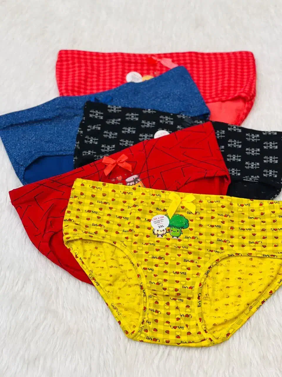 لباس زیر ولوازم ارایش،شال|لباس|قم, شهدا|دیوار