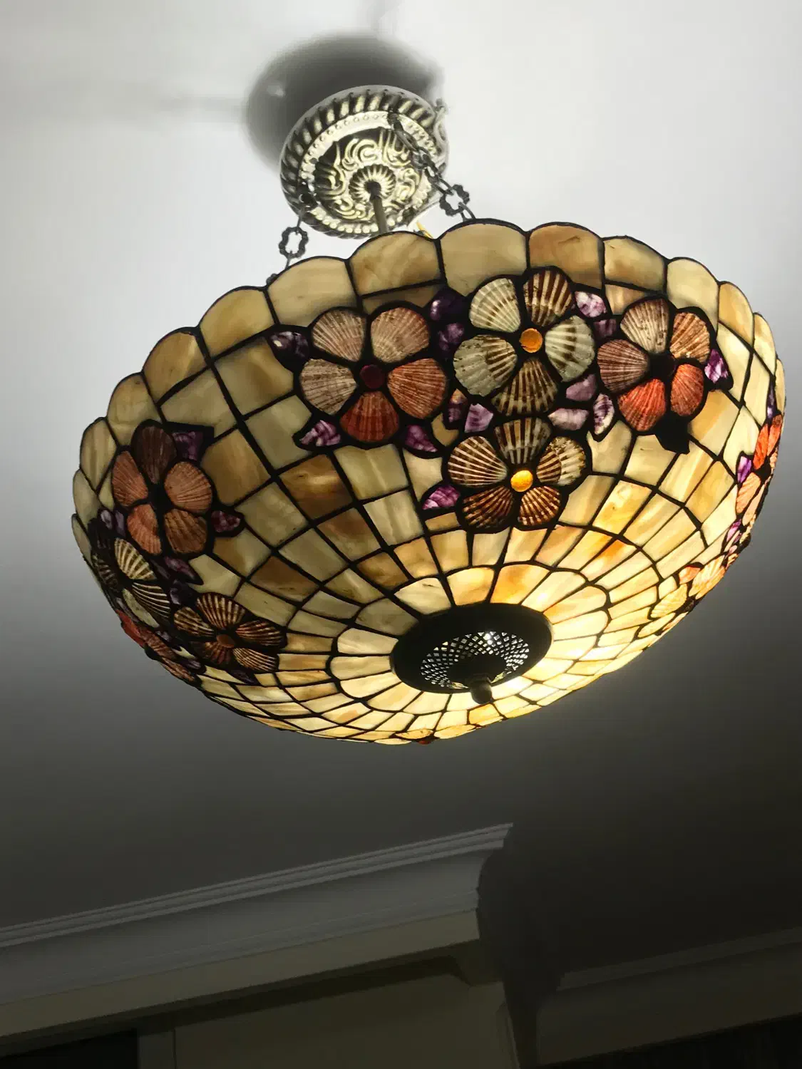 لوستر تیفانی دستساز قدیمی انتیک|لوستر و چراغ آویز|تهران, عباسآباد|دیوار