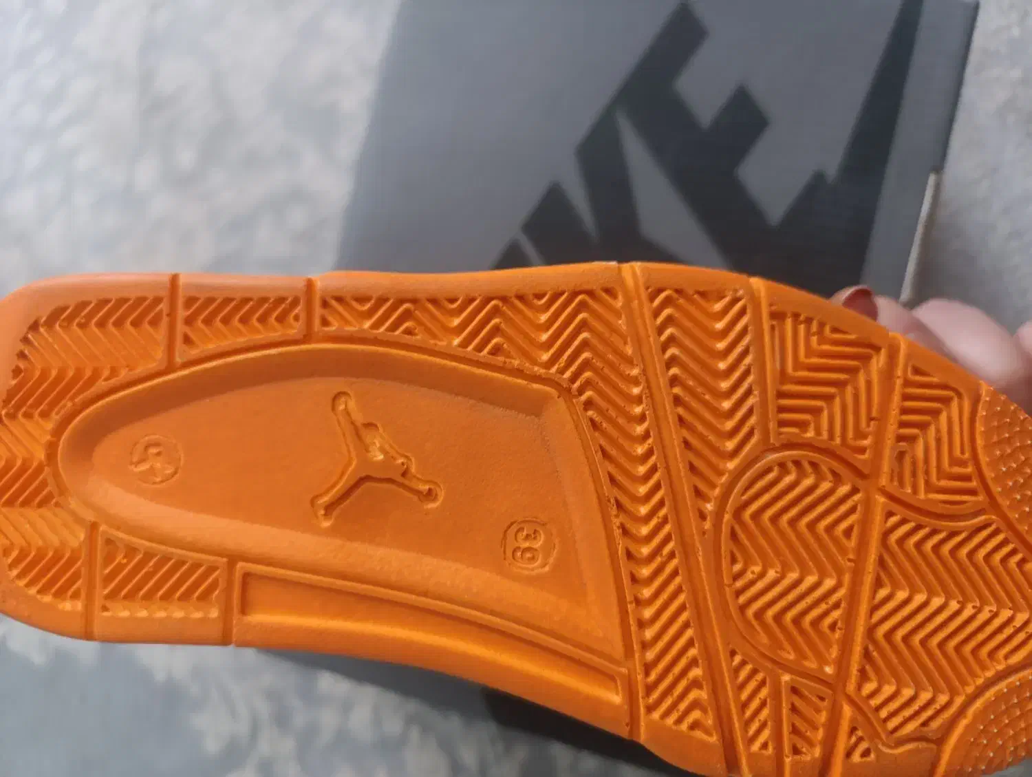 کتونی جردن فورسایز۳۹|کیف، کفش، کمربند|صفادشت, |دیوار