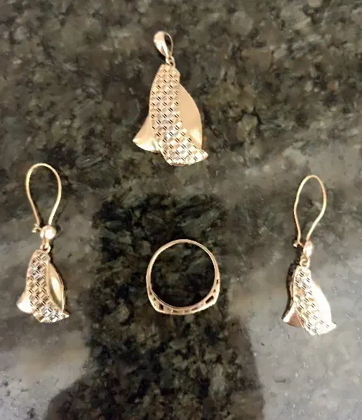 نیم ست کم وزن و نمادار|جواهرات|قم, پردیسان|دیوار