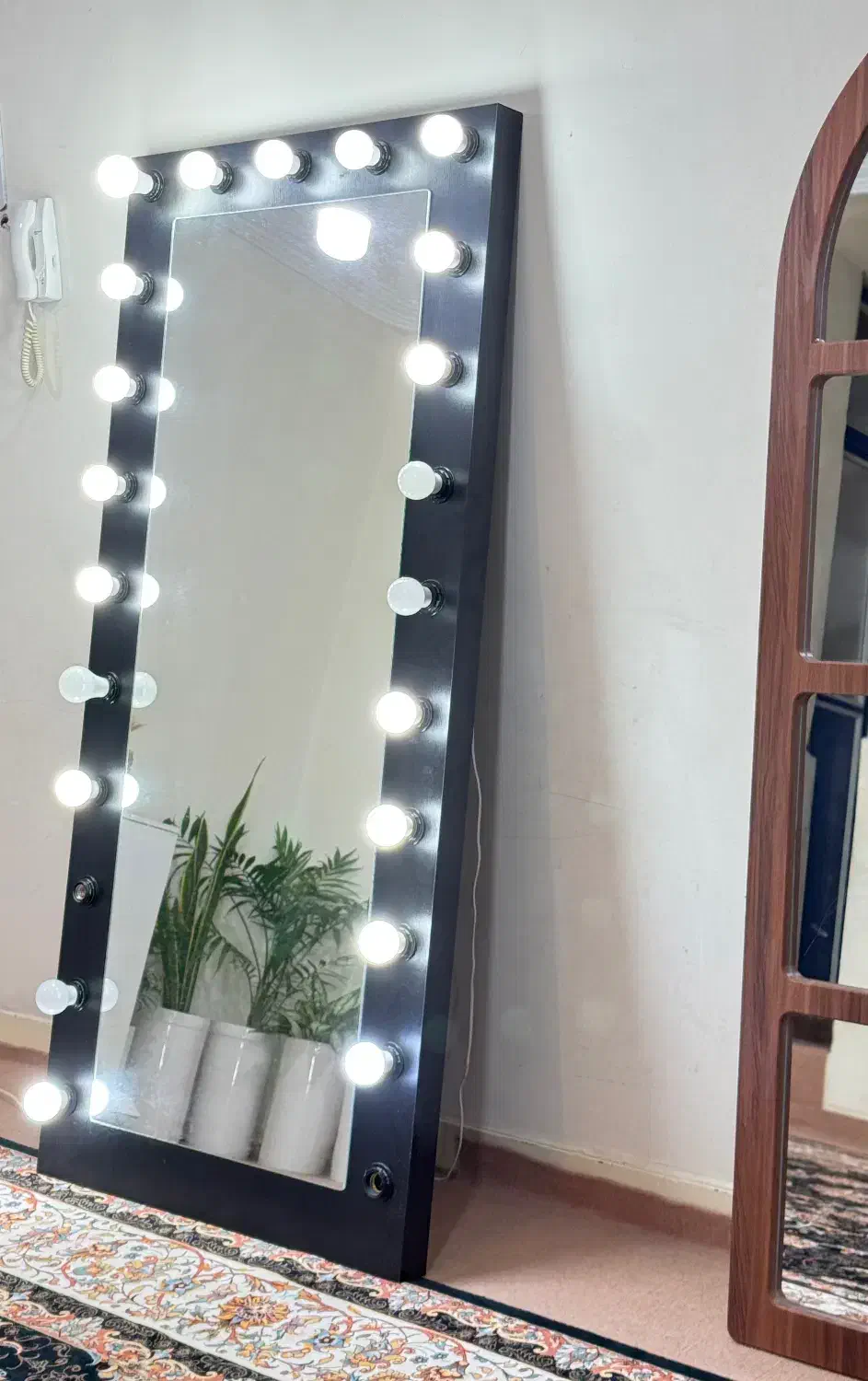 آینه قدی چراغ دار|آینه|بندر کنگان, |دیوار