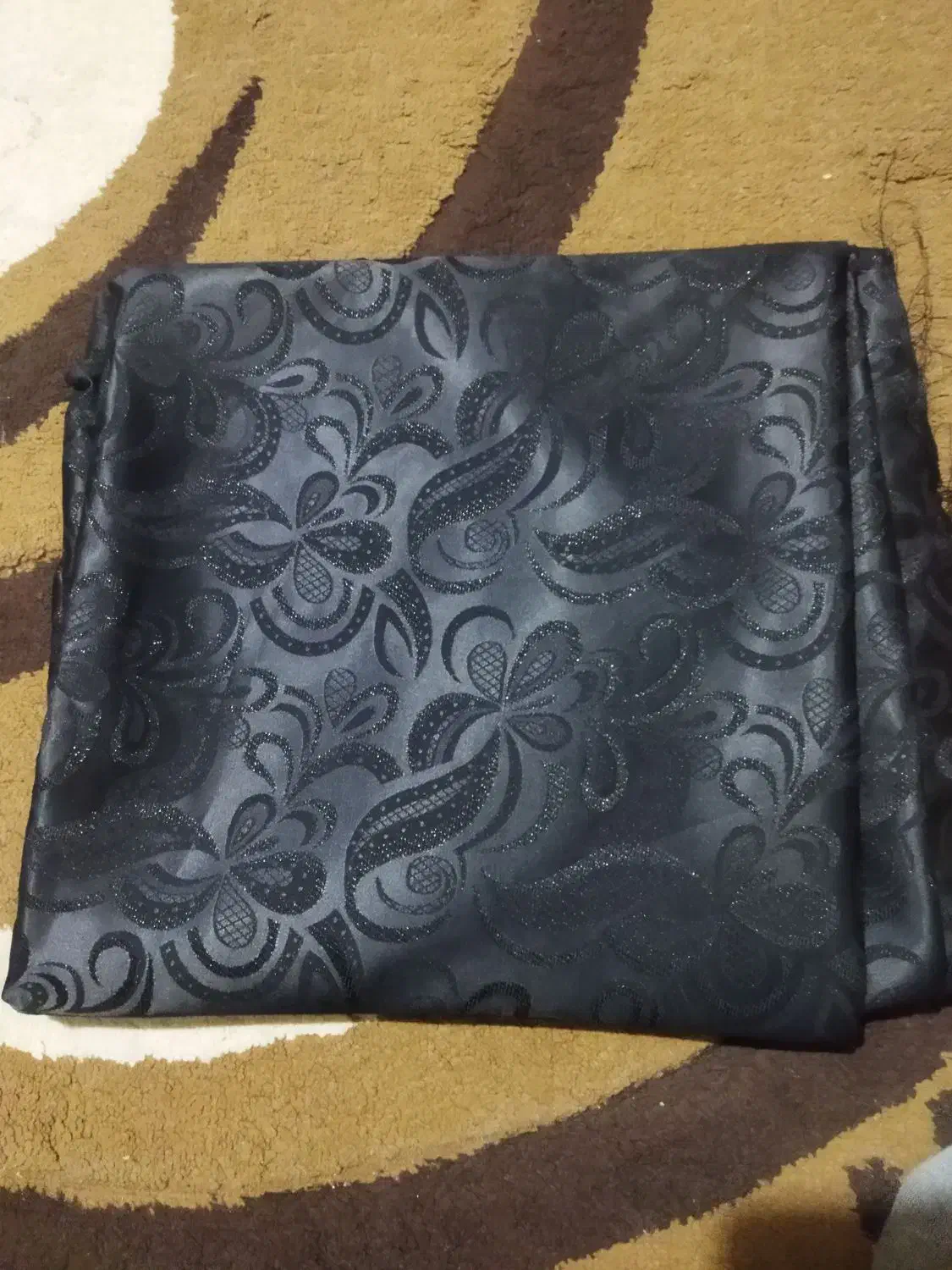 چادر مشکی زنانه|لباس|قم, نخودی|دیوار