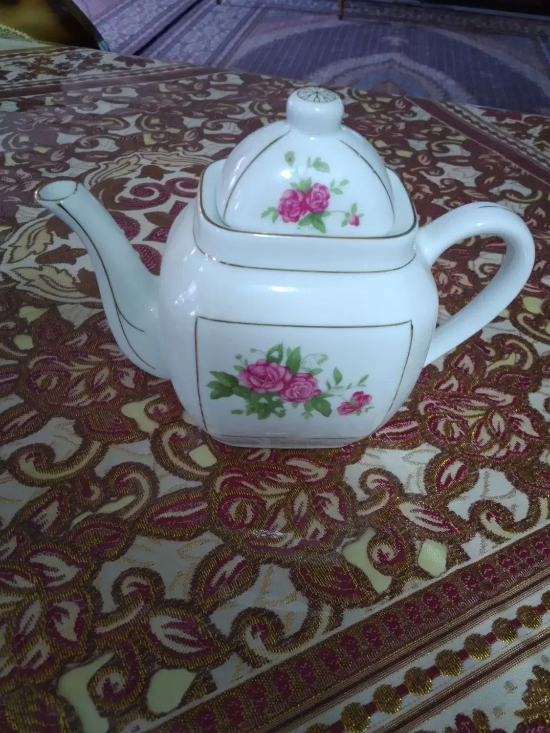 تعدای ظروف|قوری، کتری، قهوه‌ساز دستی|اردبیل, |دیوار