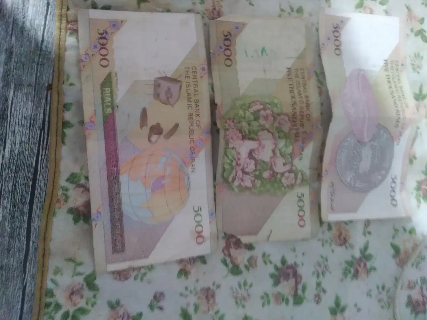 سه عدد پول پانصد تومانی متفاوت|کلکسیون سکه، تمبر، اسکناس|نیشابور, فردوسی جنوبی|دیوار