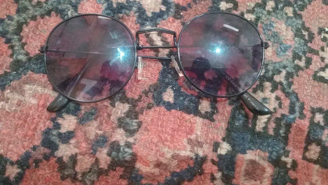 عینک دودی|بدلیجات|بروجرد, |دیوار