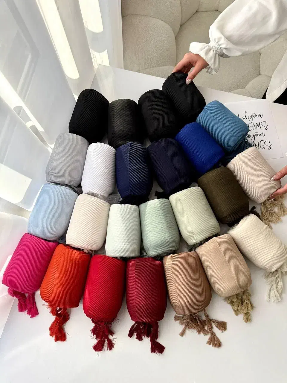 شال|لباس|قم, یزدان‌شهر|دیوار