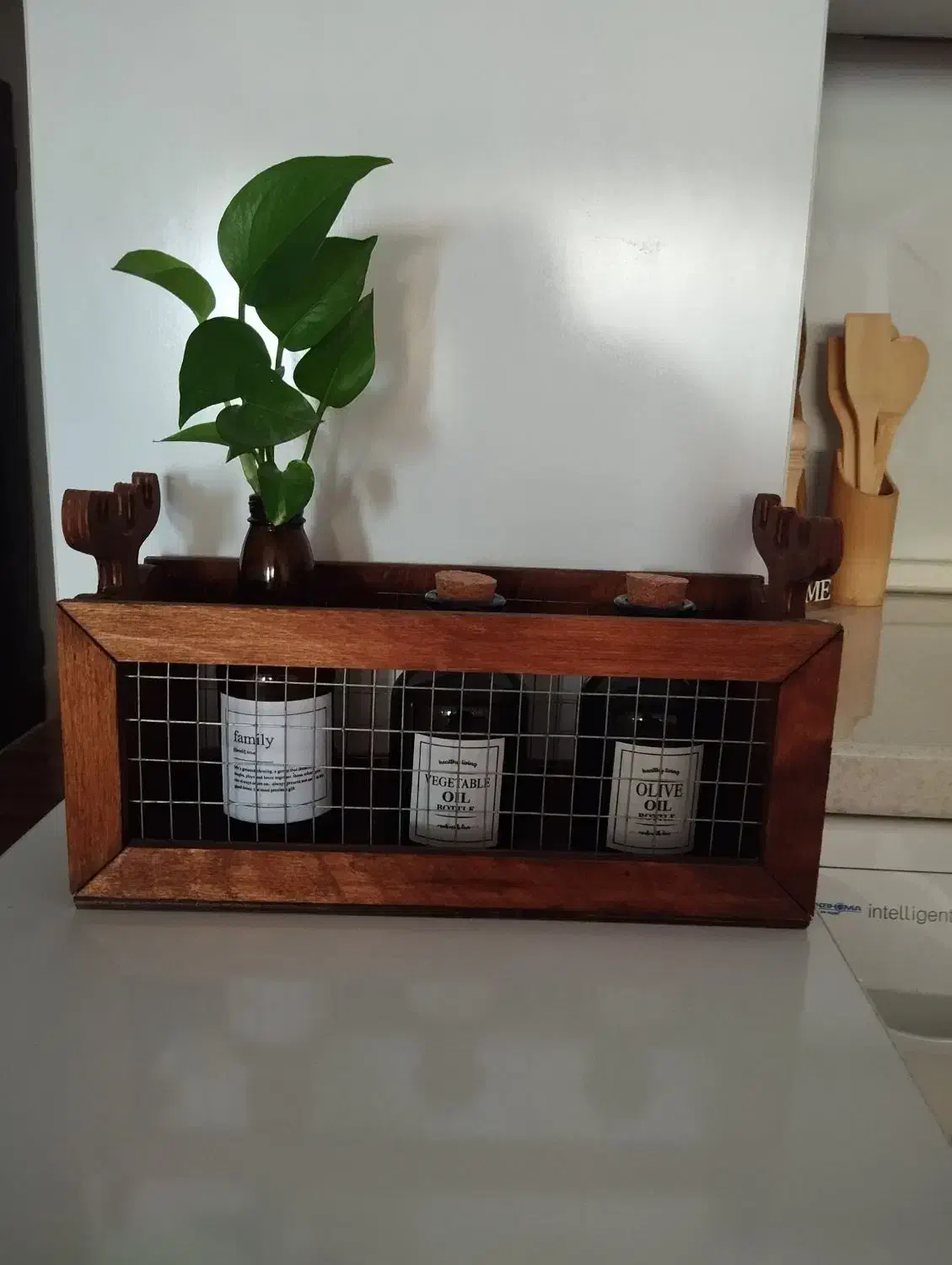 استند چوبی با بانکه های شیشه ای و گلدان دکوری|صنایع دستی و سایر لوازم تزئینی|میانه, |دیوار