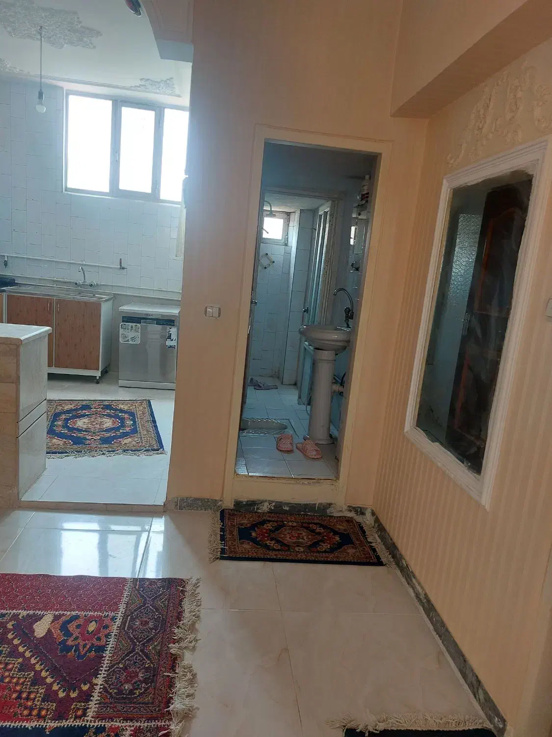 اجاره سویت روزانه|اجارهٔ کوتاه‌مدت آپارتمان و سوئیت|فولادشهر, A6|دیوار