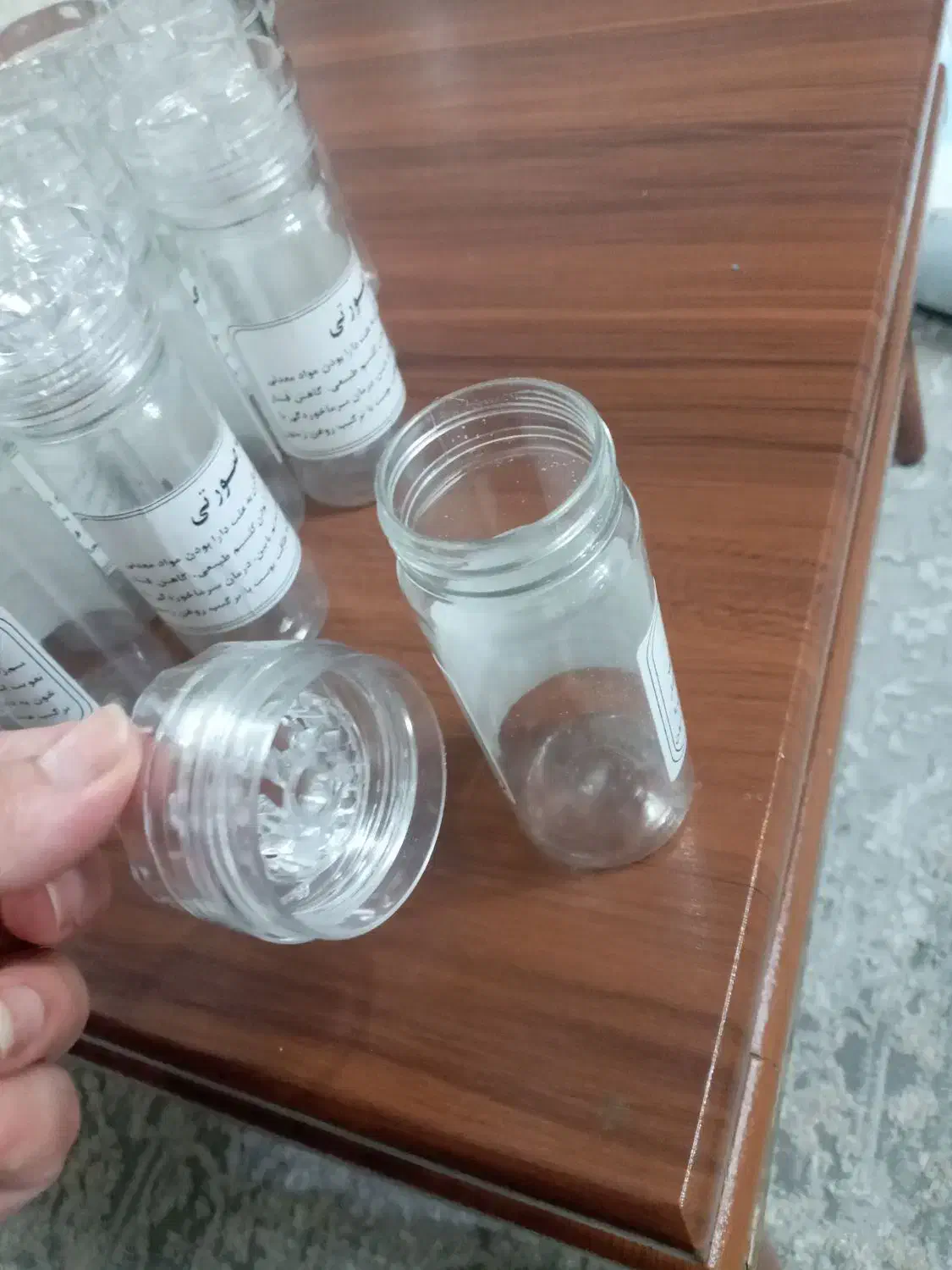 نظم دهنده ادویجات|ظروف نگهدارنده، پلاستیکی، یک‌بارمصرف|رشت, جانبازان|دیوار