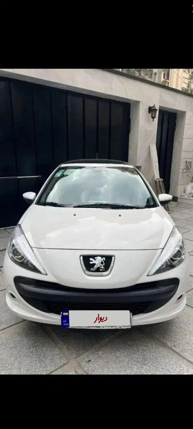 ۲۰۷ سقف شیشه ای ۱۴۰۴ صفر|خودرو سواری و وانت|تهران, وحیدیه|دیوار