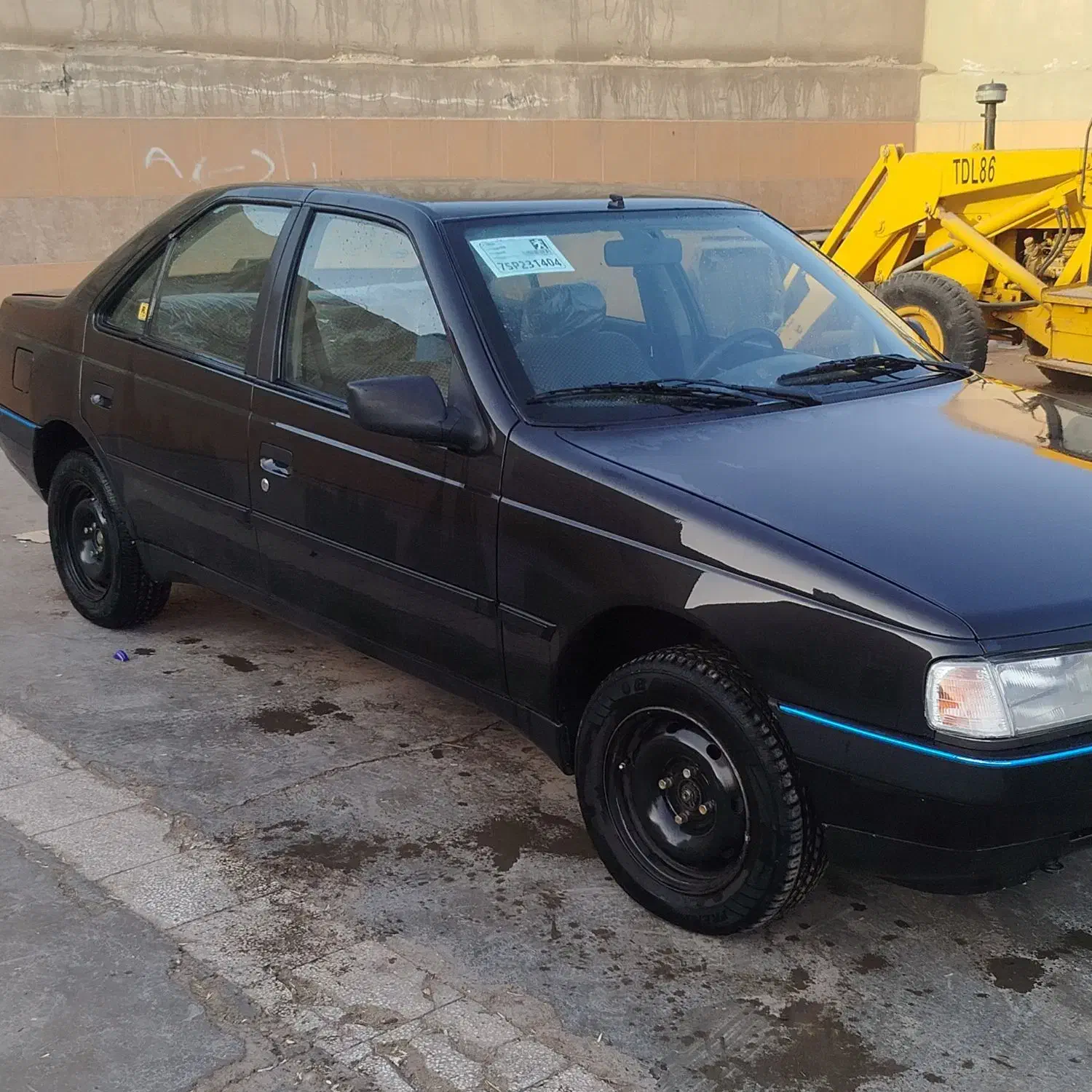 پژو ۴۰۵ مشکی عتیقه|خودرو سواری و وانت|زاهدان, |دیوار