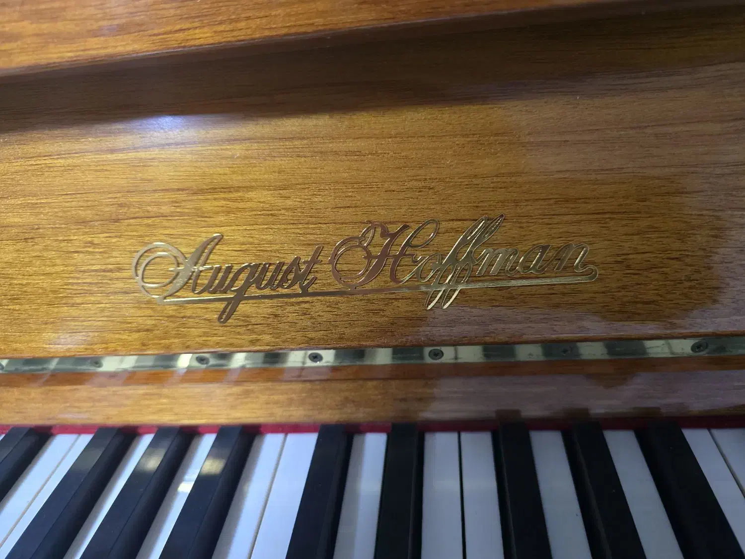 پیانو آکوستیک August Hoffman|پیانو، کیبورد، آکاردئون|بوشهر, |دیوار