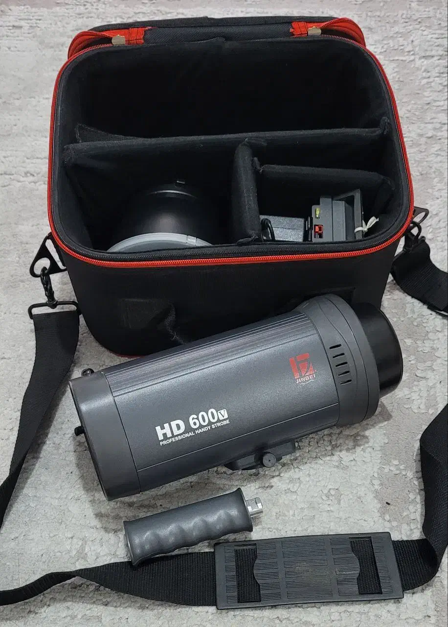 فلش پرتابل حرفه‌ایJinbei HD-600V+سه‌پایه و رفلکتور|دوربین عکاسی و فیلم‌برداری|تهران, شهرک پرواز|دیوار