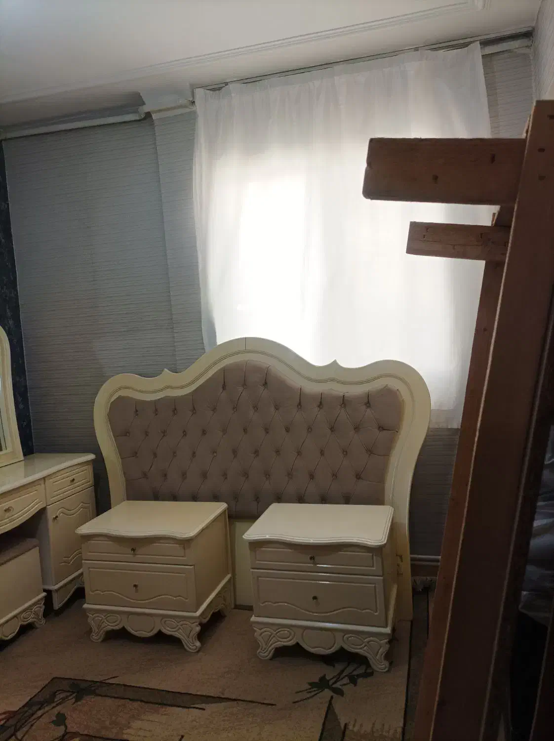 سرویس چوب|تخت و سرویس خواب|آشخانه, |دیوار