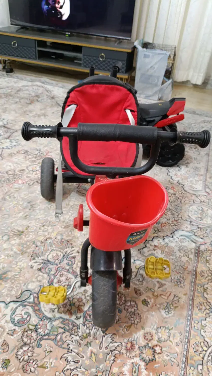 .سه چرخ|دوچرخه، اسکیت، اسکوتر|بومهن, |دیوار