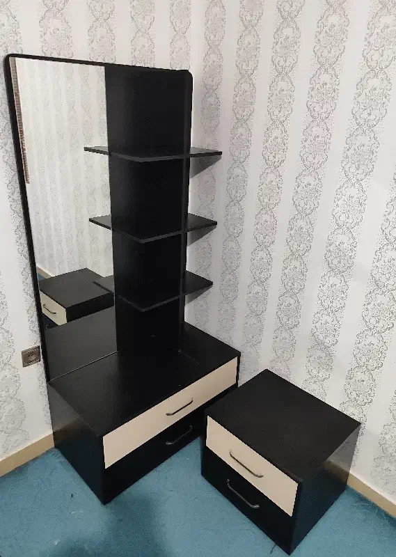 کتابخانه MDF مشکی شیری درب‌دار 180|کتابخانه، شلف، قفسه‌های دیواری|سنندج, |دیوار
