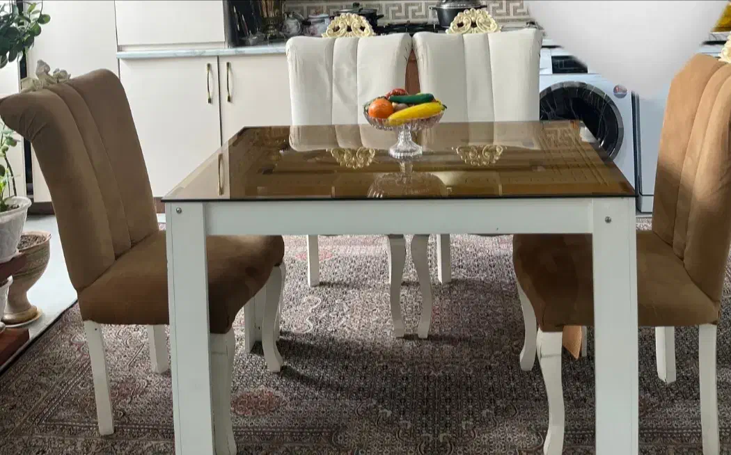 میز و صندلی ناهارخوری ۴نفره|میز و صندلی غذاخوری|خوی, |دیوار