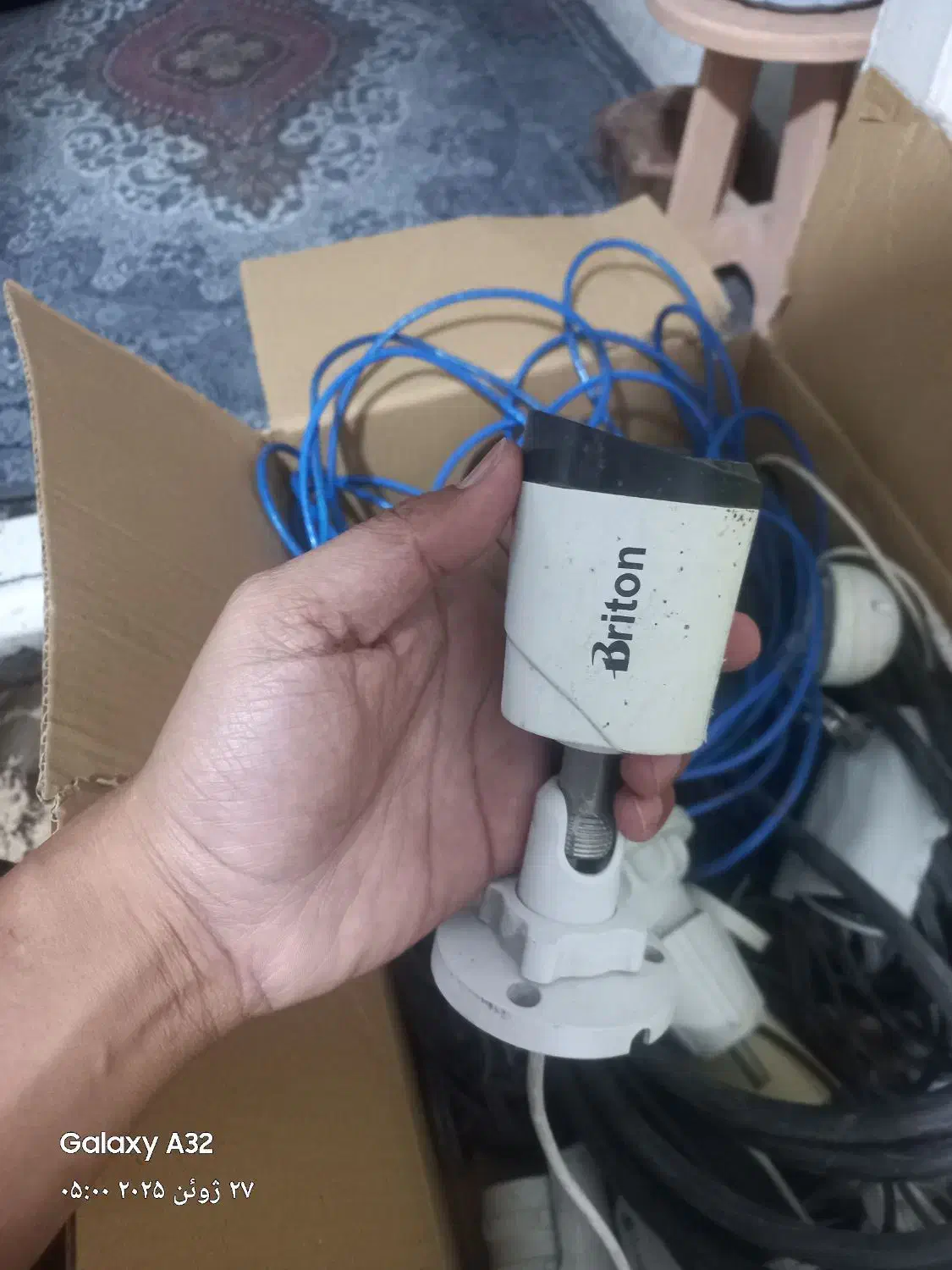 فروش دوربین مداربسته و قفسه سوپر مارکتی|دوربین مداربسته|میناب, |دیوار